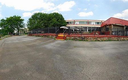 Lancaster Family Resort Smoketown  Extérieur photo
